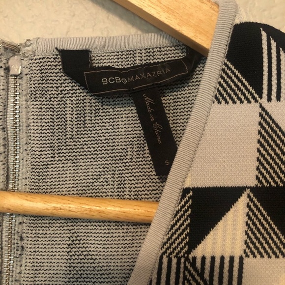 BCBG Max Azria Geometric Print Sheath Dress - Picture 4 of 4